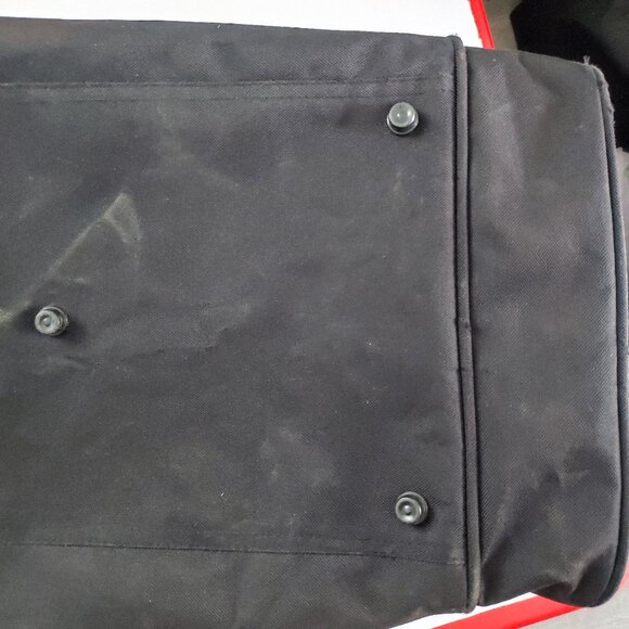 Wilson duffel bag black L 23" / W 11" / H 11" hand & shoulder straps - Picture 8 of 13